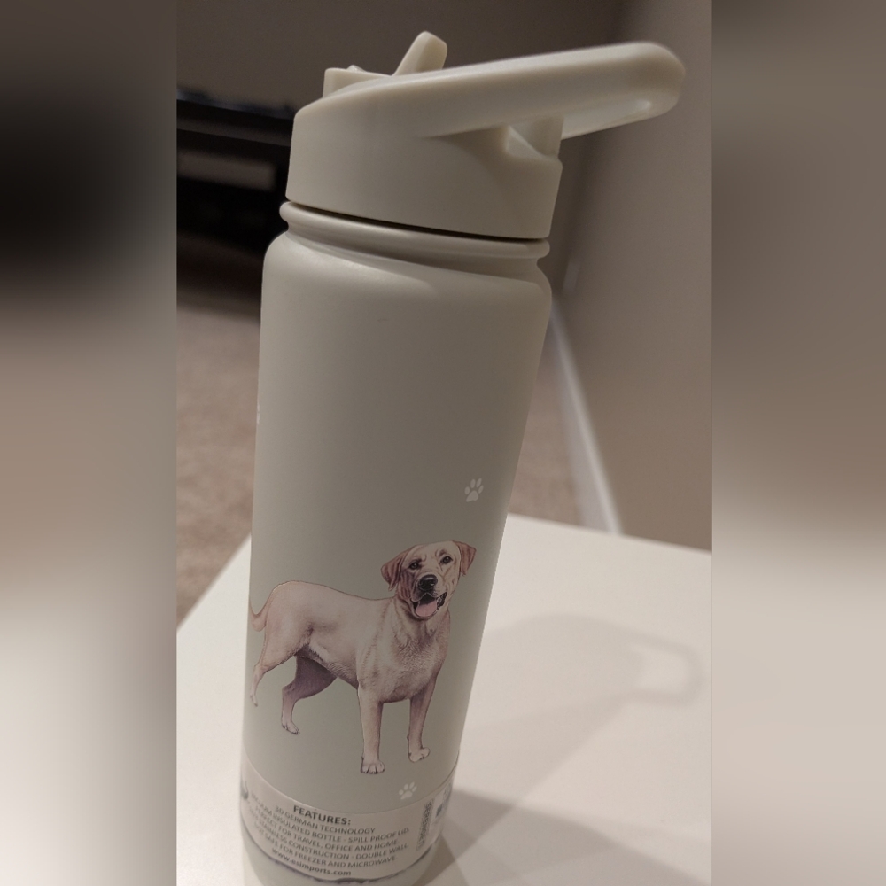 NWT SERANGETI 10.5"T X 3"W WATER BOTTLE 24 OZ  YELLOW LAB NICE CONDITION